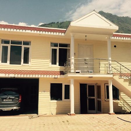 Shalimar Heights Hotel Srīnagar Kültér fotó
