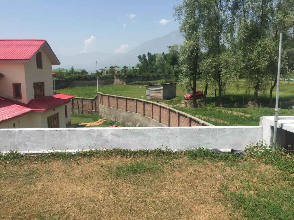 Shalimar Heights Hotel Srīnagar Kültér fotó