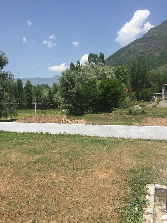 Shalimar Heights Hotel Srīnagar Kültér fotó